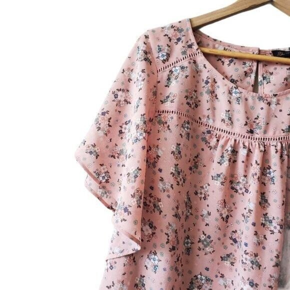 Love & Legend | Floral  & Flouncy Ruffle Sleeve - Picture 4 of 9